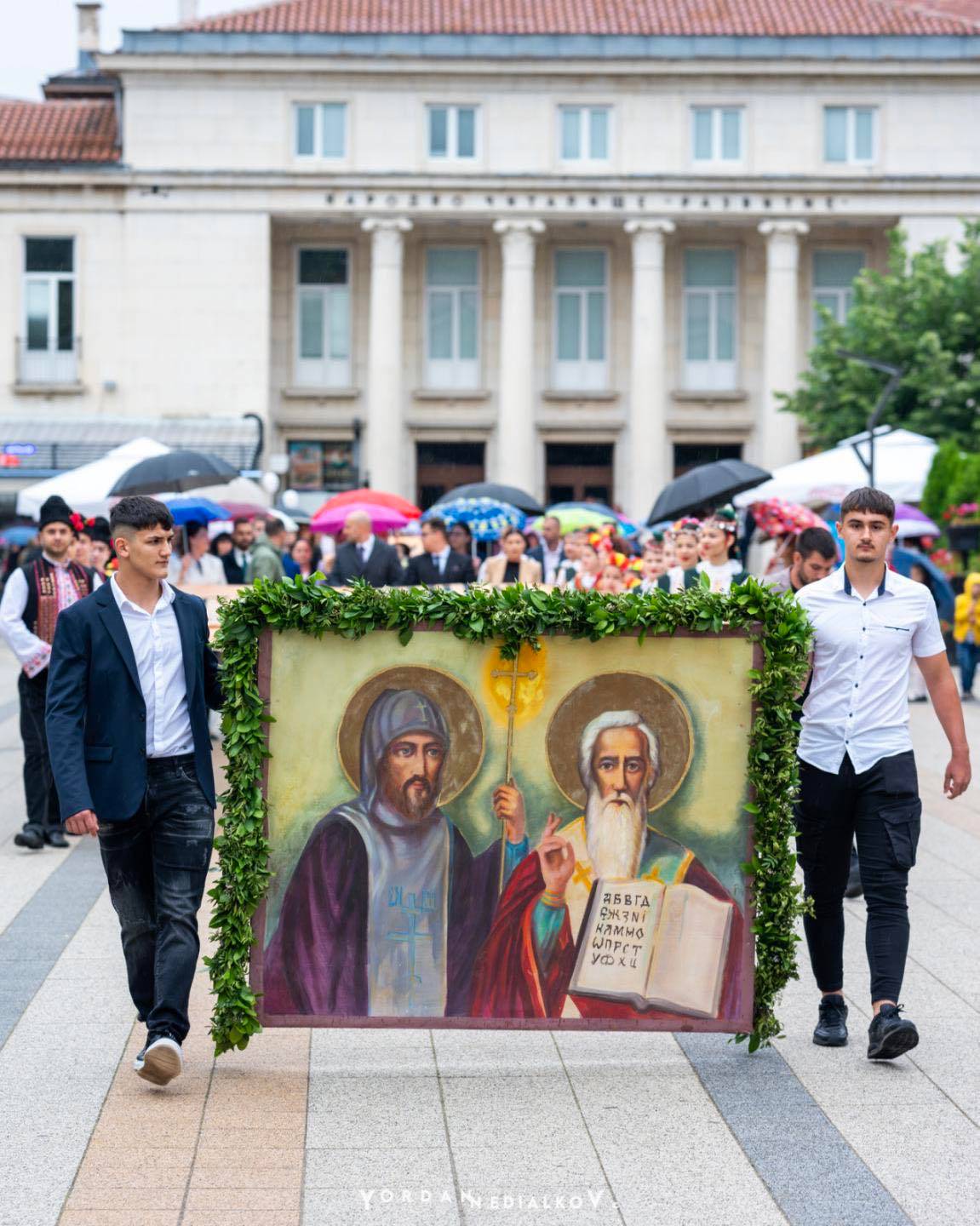 Във Враца отбелязаха 24 май Във Враца отбелязаха 24 май